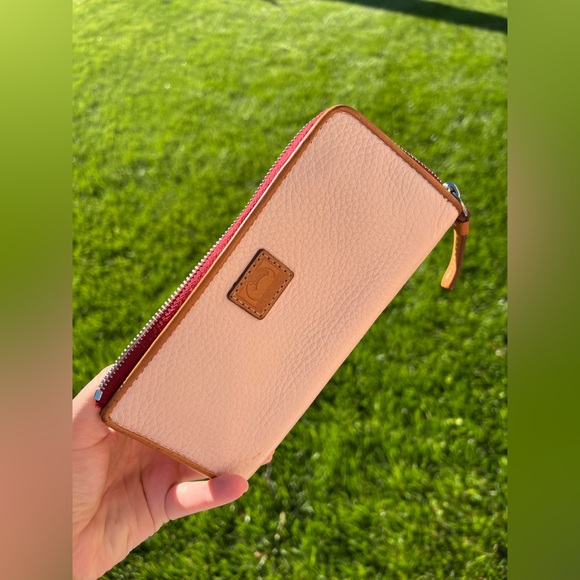 DOONEY & BOURKE Blush Pebbled Leather Wallet - GENTLY USED - Picture 9 of 17